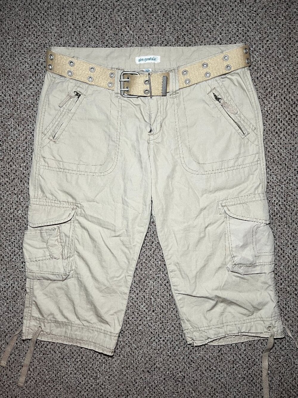 y2k aeropostale Women's 7/8 Khaki Cargo Capri's w/ Belt Like New